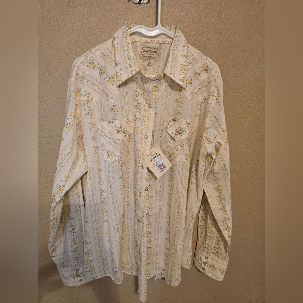 Ely Cattleman Cream and Yellow Floral Button-Down Western Shirt